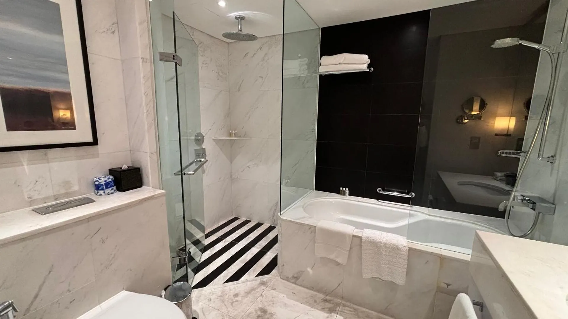 Aparthotel Emaar Residences Fashion Avenue - Formerly Address Dubai Mall - Stunning Vacation Homes