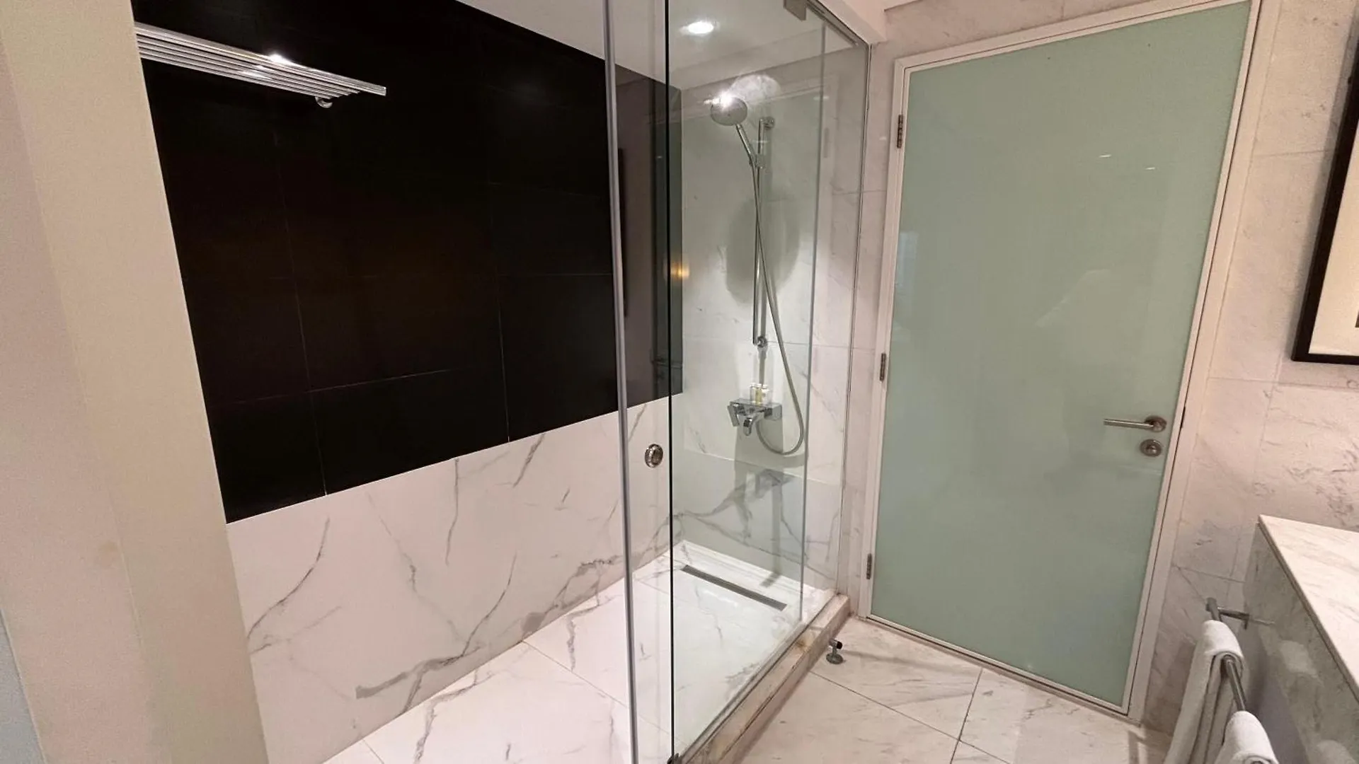 Emaar Residences Fashion Avenue - Formerly Address Dubai Mall - Stunning Vacation Homes Aparthotel